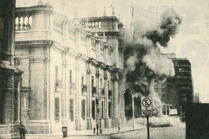 Monedapalatset i Chile bombas i samband med militärkuppen den 11 september.